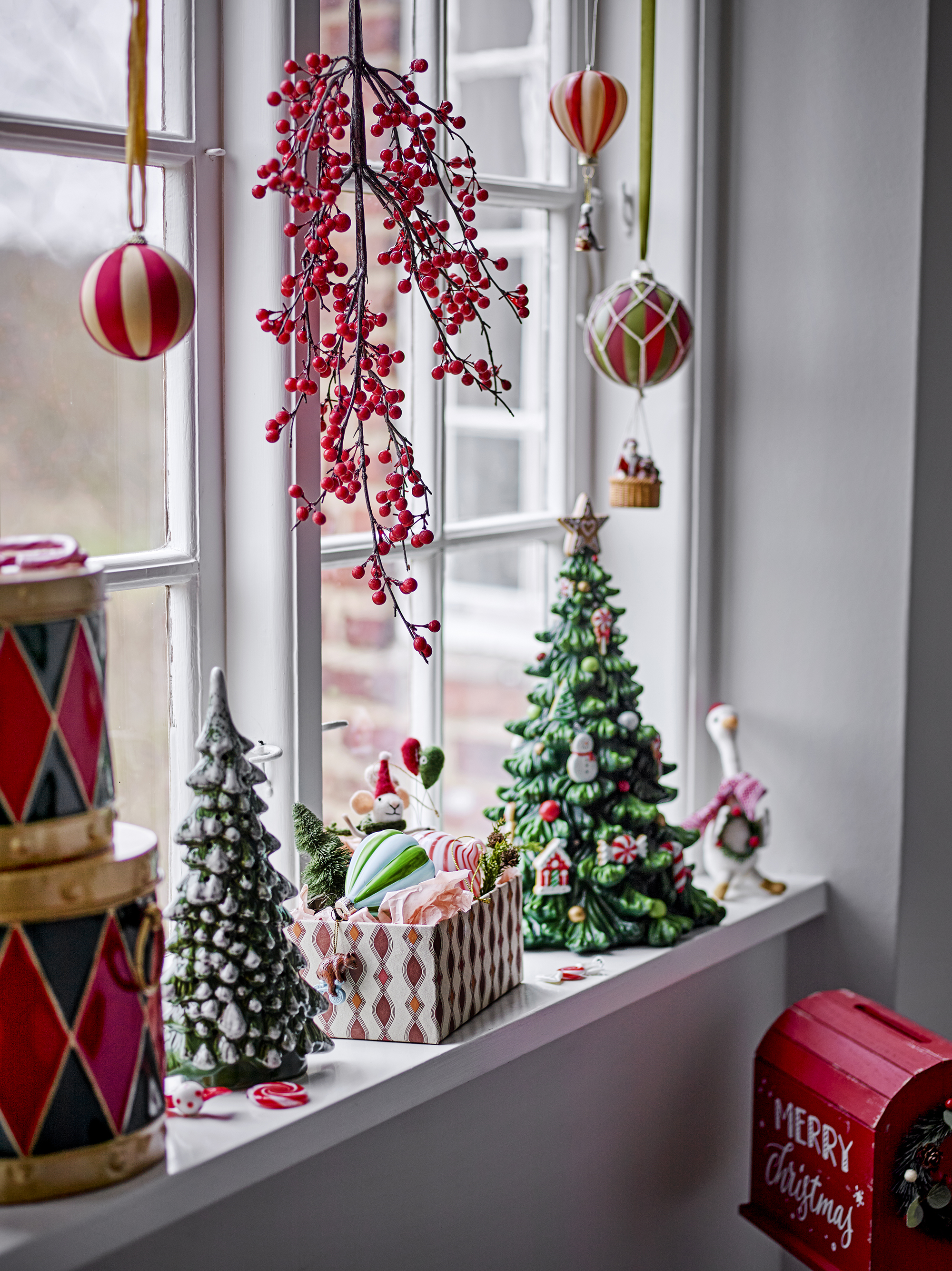 Wynn Ornament, Red, Polyester